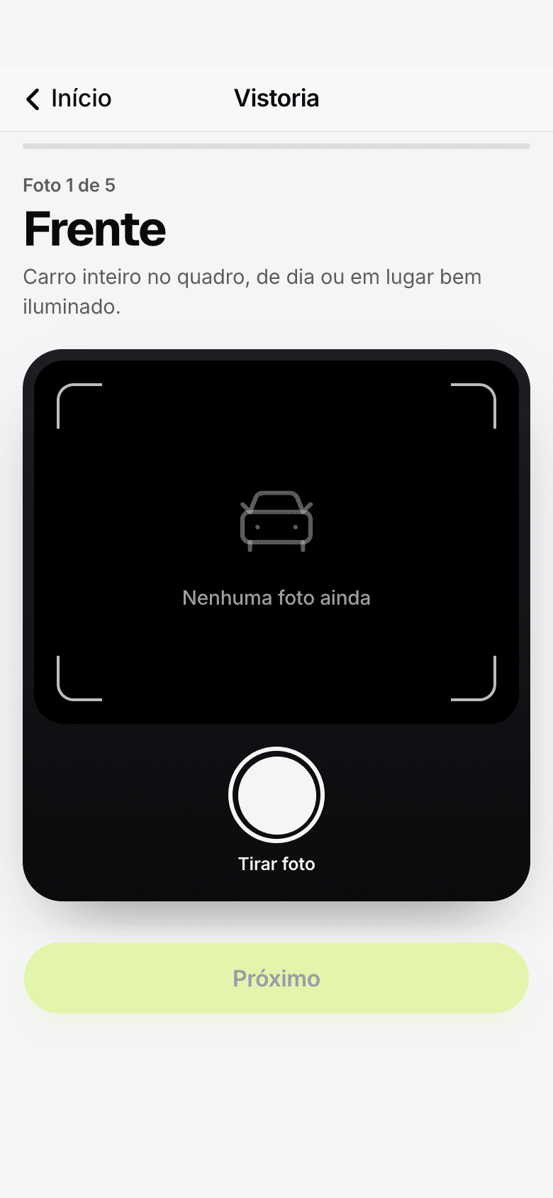 Tela da vistoria no app: a foto da frente do carro, a primeira de cinco